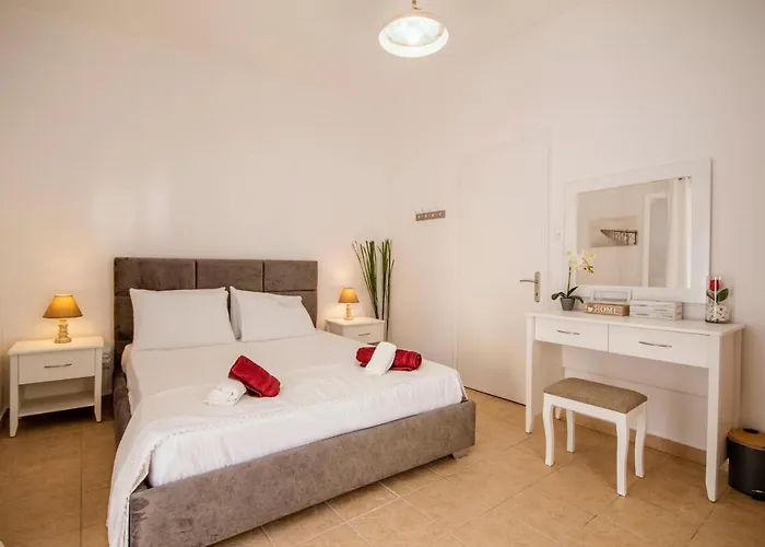 Christin's Lovely House By Corfuescapes Apartment